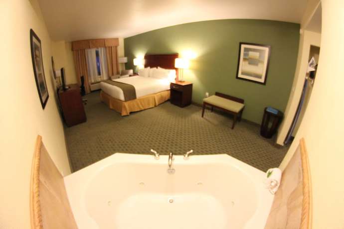 Imagen de la habitación del Hotel Holiday Inn Express and Suites Cocoa. Foto 5