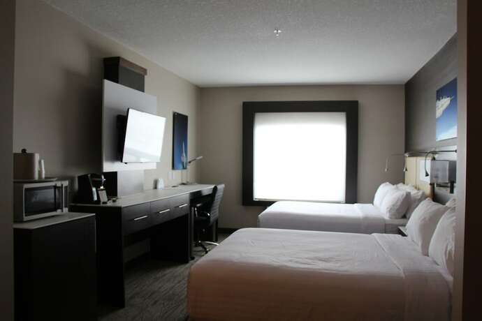 Imagen de la habitación del Hotel Holiday Inn Express and Suites Cold Lake, An Ihg. Foto 11