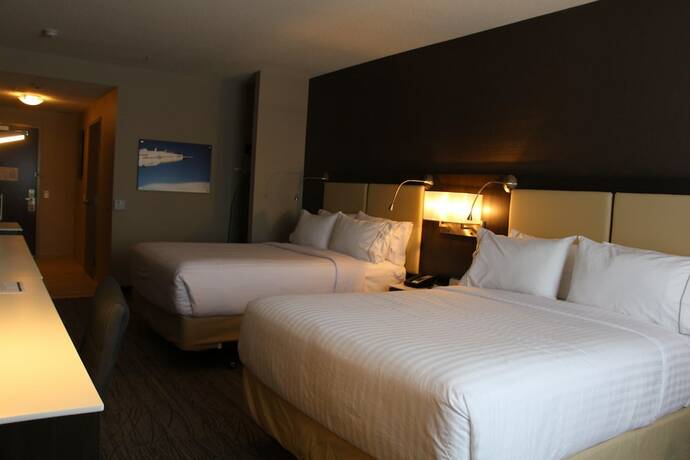 Imagen de la habitación del Hotel Holiday Inn Express and Suites Cold Lake, An Ihg. Foto 13