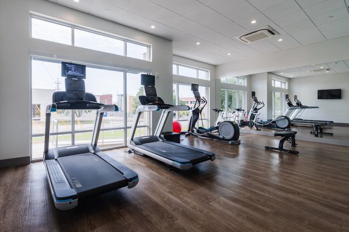 Imagen de los interiores del Hotel Holiday Inn Express and Suites Columbia Downtown - The Vista, an IHG. Foto 16