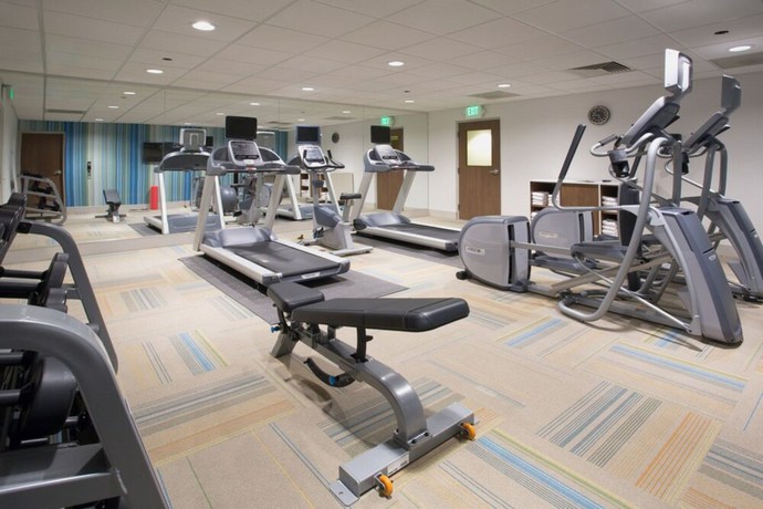 Imagen de los interiores del Hotel Holiday Inn Express and Suites Columbia Downtown - The Vista, an IHG. Foto 17