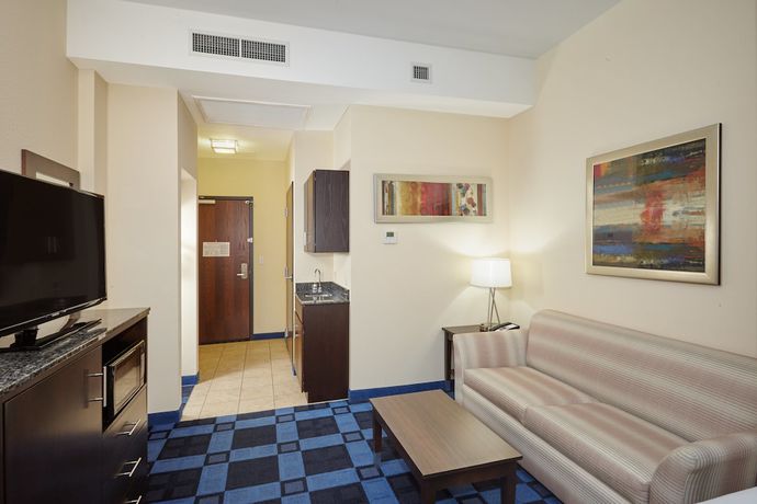 Imagen de la habitación del Hotel Holiday Inn Express and Suites Columbia Univ Area-hwy 63, An Ihg. Foto 6