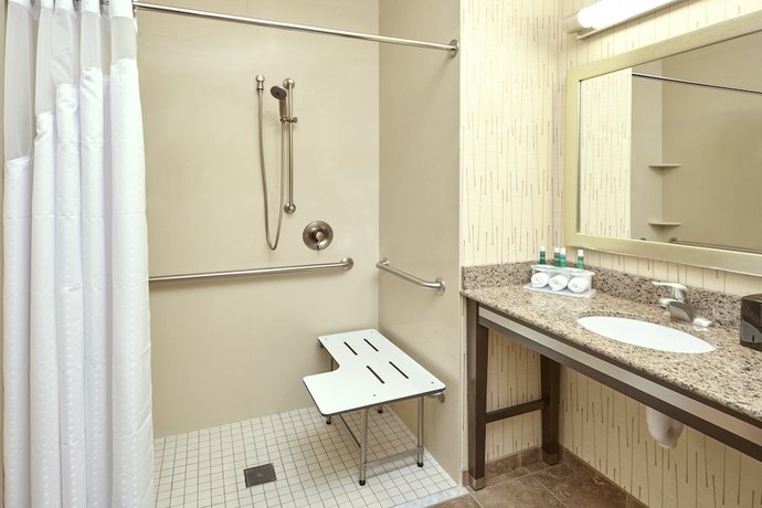 Imagen de la habitación del Hotel Holiday Inn Express and Suites Columbia Univ Area-hwy 63, An Ihg. Foto 10