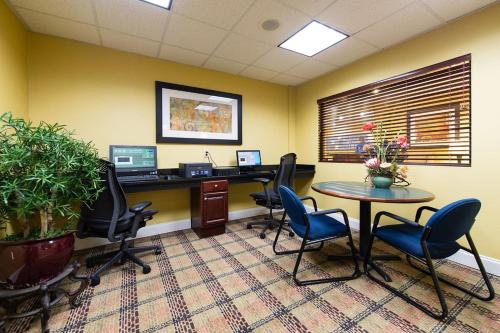 Imagen general del Hotel Holiday Inn Express and Suites Columbia-i-26 @ Harbison Blvd, An Ihg. Foto 3