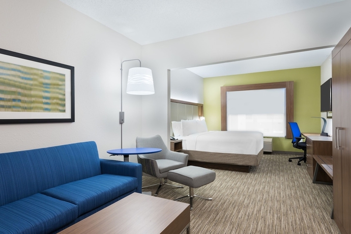 Imagen de la habitación del Hotel Holiday Inn Express and Suites Columbus Airport East, An Ihg. Foto 2