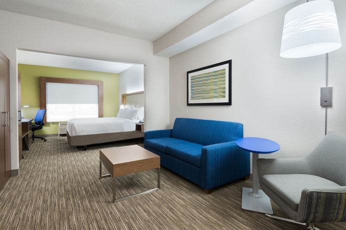 Imagen de la habitación del Hotel Holiday Inn Express and Suites Columbus Airport East, An Ihg. Foto 8
