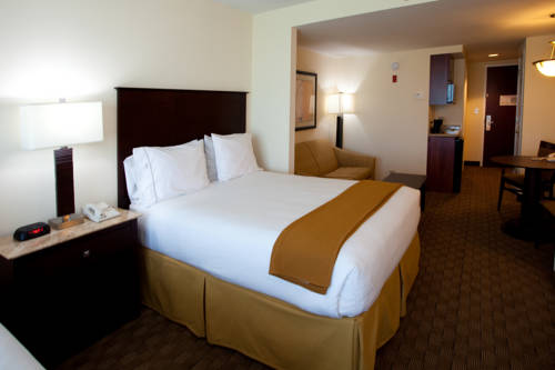 Imagen de la habitación del Hotel Holiday Inn Express and Suites Columbus At Northlake, An Ihg. Foto 6