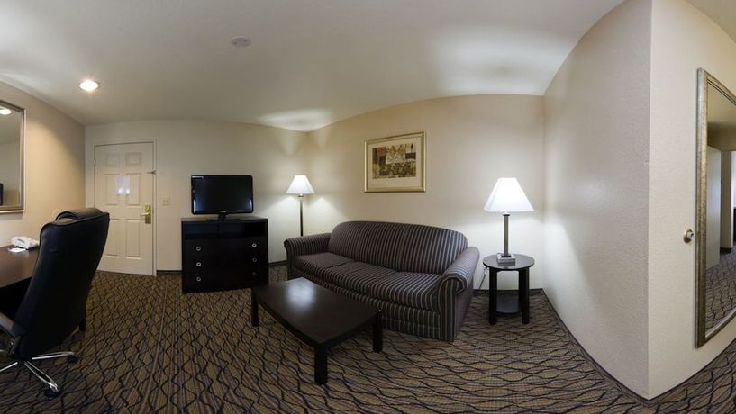 Imagen de la habitación del Hotel Holiday Inn Express and Suites Columbus East Reynoldsburg, An Ihg. Foto 13