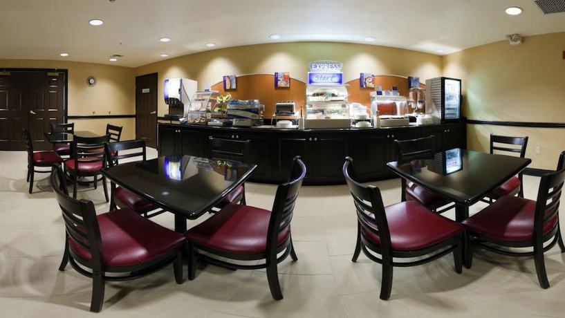 Imagen del bar/restaurante del Hotel Holiday Inn Express and Suites Columbus East Reynoldsburg, An Ihg. Foto 2