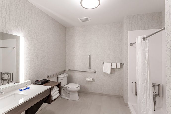 Imagen de la habitación del Hotel Holiday Inn Express and Suites Columbus - Worthington, an IHG. Foto 13