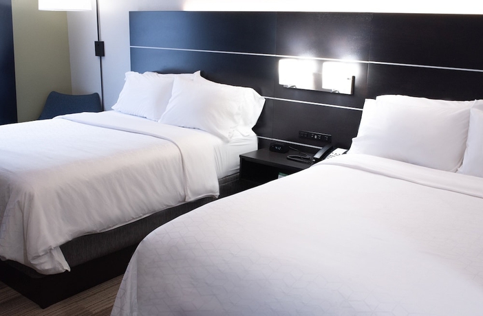 Imagen de la habitación del Hotel Holiday Inn Express and Suites Conover (hickory Area), An Ihg. Foto 4