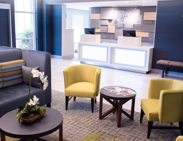 Imagen de los interiores del Hotel Holiday Inn Express and Suites Conover (hickory Area), An Ihg. Foto 16