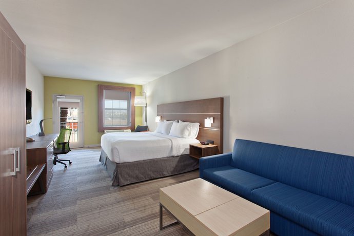 Imagen de la habitación del Hotel Holiday Inn Express and Suites Corona. Foto 6