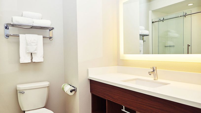 Imagen de la habitación del Hotel Holiday Inn Express and Suites Corona. Foto 11