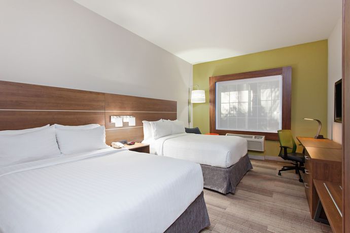 Imagen de la habitación del Hotel Holiday Inn Express and Suites Corona. Foto 13