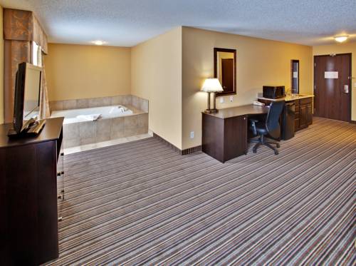 Imagen de la habitación del Hotel Holiday Inn Express and Suites Council Bluffs - Conv Ctr, An Ihg. Foto 3