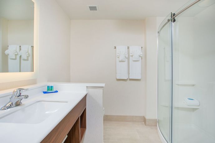 Imagen de la habitación del Hotel Holiday Inn Express and Suites Covington, An Ihg. Foto 8