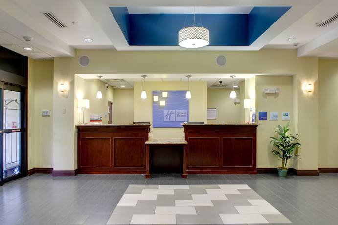 Imagen de los interiores del Hotel Holiday Inn Express and Suites Cross Lanes, an IHG. Foto 19
