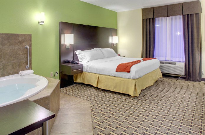 Imagen de la habitación del Hotel Holiday Inn Express and Suites Cross Lanes, an IHG. Foto 12
