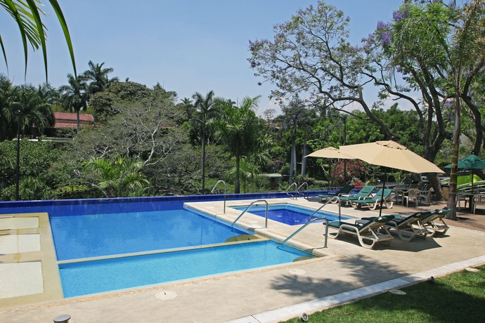 Imagen de la piscina del Hotel Holiday Inn Express and Suites Cuernavaca. Foto 14