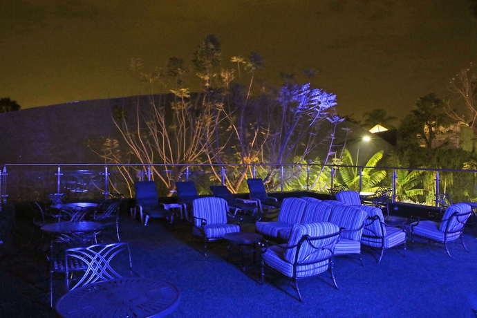 Imagen de los exteriores del Hotel Holiday Inn Express and Suites Cuernavaca. Foto 5