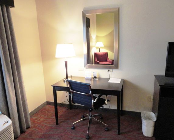 Imagen de los interiores del Hotel Holiday Inn Express and Suites Cullman, An Ihg. Foto 13
