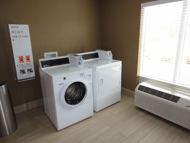 Imagen de los interiores del Hotel Holiday Inn Express and Suites Cullman, An Ihg. Foto 16