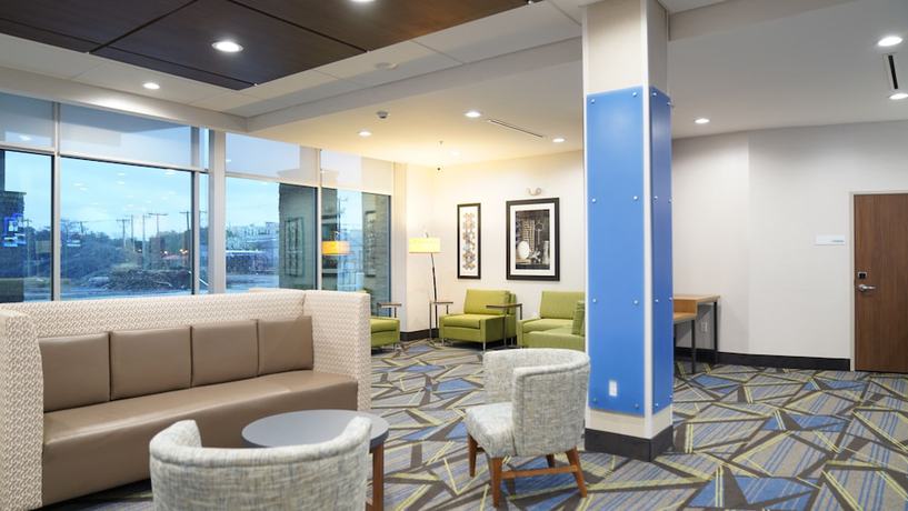 Imagen de los interiores del Hotel Holiday Inn Express and Suites Dallas Central Market Center, an IHG. Foto 13