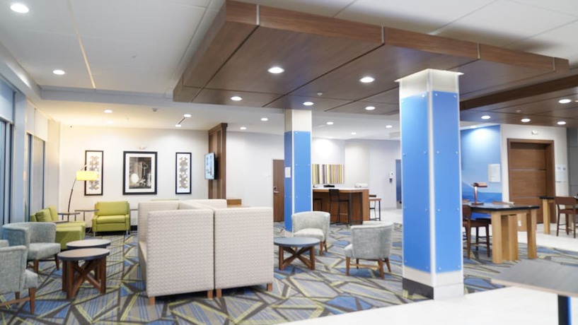 Imagen de los interiores del Hotel Holiday Inn Express and Suites Dallas Central Market Center, an IHG. Foto 14