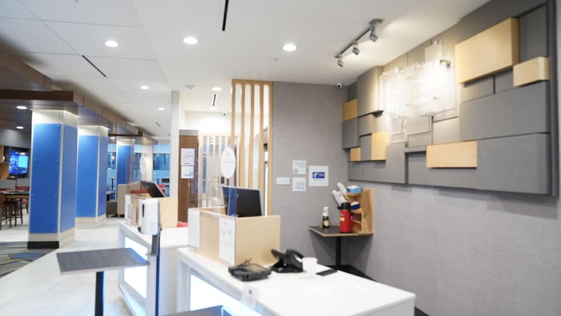 Imagen de los interiores del Hotel Holiday Inn Express and Suites Dallas Central Market Center, an IHG. Foto 20