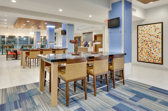 Imagen de los interiores del Hotel Holiday Inn Express and Suites Dallas NW - Farmers Branch, an IHG. Foto 16