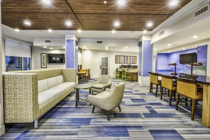 Imagen de los interiores del Hotel Holiday Inn Express and Suites Dallas NW - Farmers Branch, an IHG. Foto 20