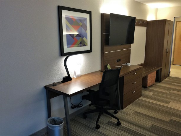 Imagen de la habitación del Hotel Holiday Inn Express and Suites Danville, An Ihg, Danville. Foto 5