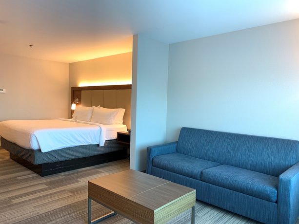 Imagen de la habitación del Hotel Holiday Inn Express and Suites Danville, An Ihg, Danville. Foto 11