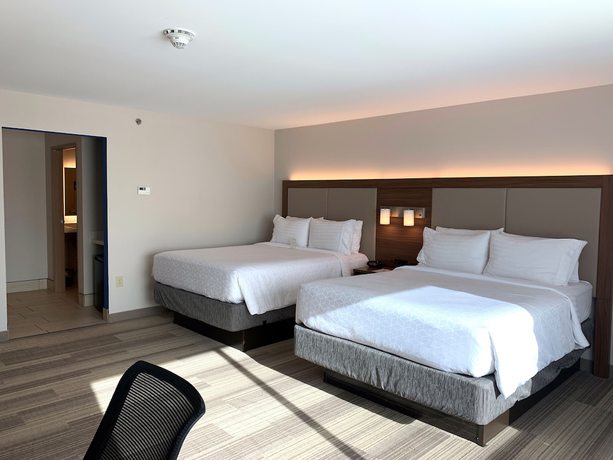 Imagen de la habitación del Hotel Holiday Inn Express and Suites Danville, An Ihg, Danville. Foto 18