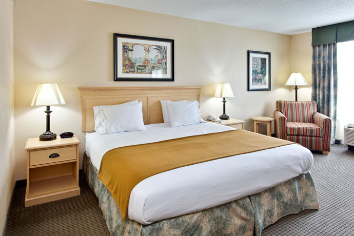 Imagen de la habitación del Hotel Holiday Inn Express and Suites Daphne- Spanish Fort Area, An Ihg. Foto 3