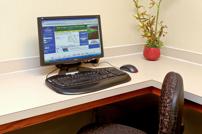 Imagen de los interiores del Hotel Holiday Inn Express and Suites Daphne- Spanish Fort Area, An Ihg. Foto 13