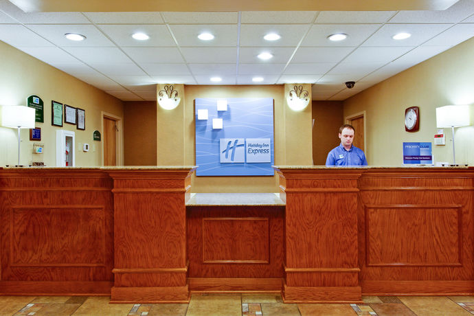 Imagen de los interiores del Hotel Holiday Inn Express and Suites Daphne- Spanish Fort Area, An Ihg. Foto 15