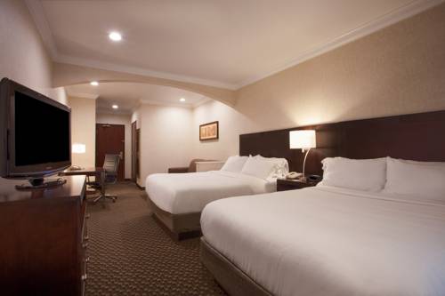Imagen de la habitación del Hotel Holiday Inn Express and Suites Davis - University Area, An Ihg. Foto 7