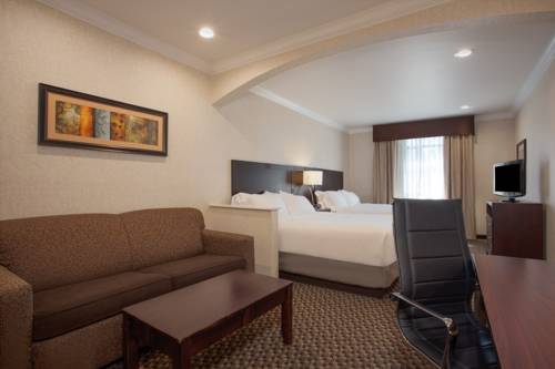 Imagen de la habitación del Hotel Holiday Inn Express and Suites Davis - University Area, An Ihg. Foto 11