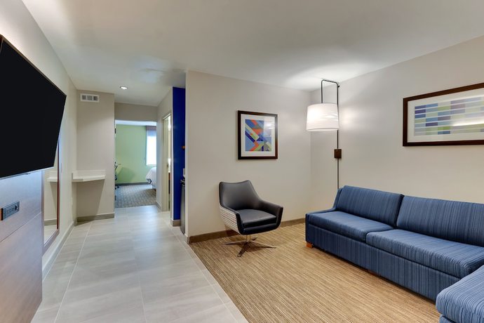 Imagen de la habitación del Hotel Holiday Inn Express and Suites Dawsonville, an IHG. Foto 12