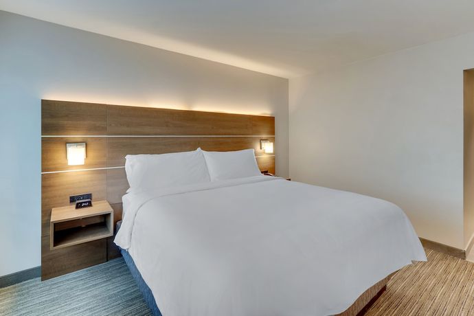 Imagen de la habitación del Hotel Holiday Inn Express and Suites Dawsonville, an IHG. Foto 15