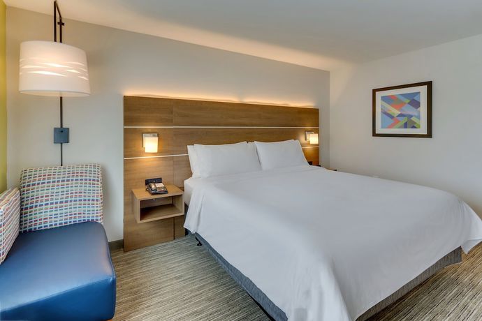 Imagen de la habitación del Hotel Holiday Inn Express and Suites Dawsonville, an IHG. Foto 19