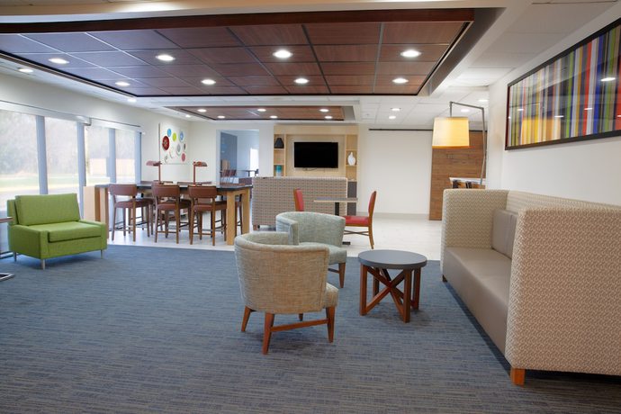 Imagen de los interiores del Hotel Holiday Inn Express and Suites Dayton-huber Heights, An Ihg. Foto 20