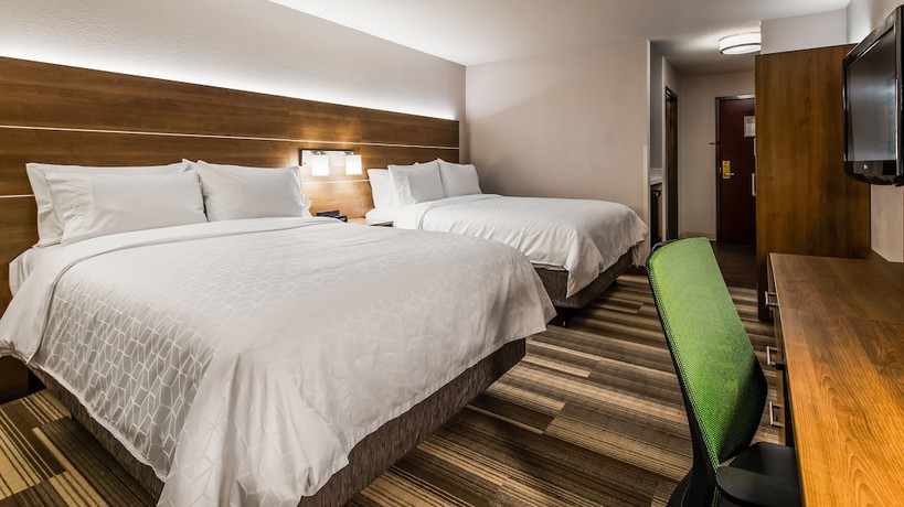 Imagen de la habitación del Hotel Holiday Inn Express and Suites Detroit - Farmington Hills, an IHG. Foto 4