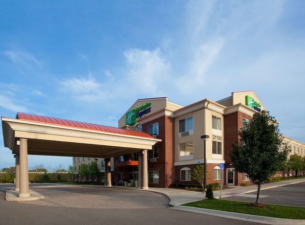 Imagen general del Hotel Holiday Inn Express and Suites Detroit - Farmington Hills, an IHG. Foto 1