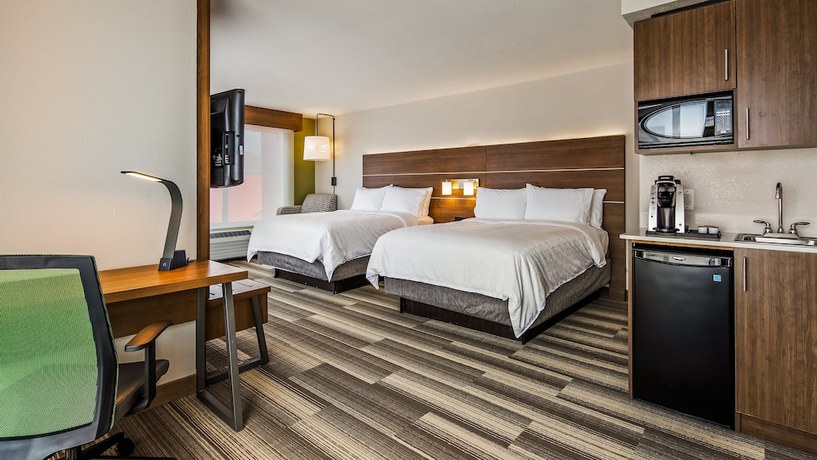 Imagen de la habitación del Hotel Holiday Inn Express and Suites Detroit - Farmington Hills, an IHG. Foto 14