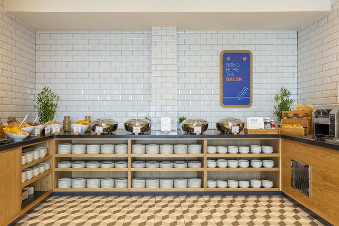 Imagen del bar/restaurante del Hotel Holiday Inn Express and Suites Deventer, An Ihg. Foto 2