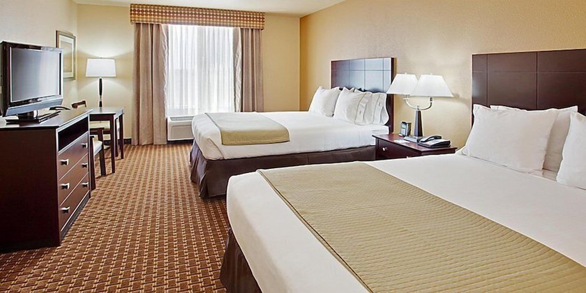 Imagen de la habitación del Hotel Holiday Inn Express and Suites Dinuba West, An Ihg. Foto 3