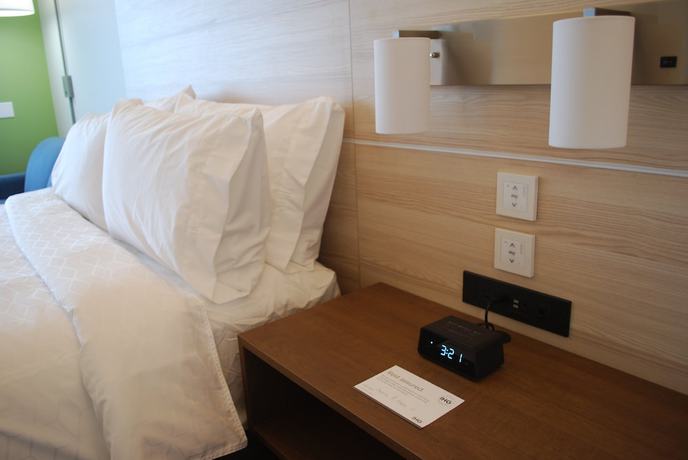 Imagen de la habitación del Hotel Holiday Inn Express and Suites Edmonton N - St. Albert, An Ihg. Foto 18